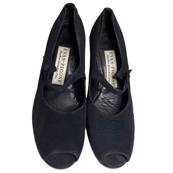 Evan Picone Shoes - Evan Picone feather construction peep toe straps pumps black fabric vintage shoe